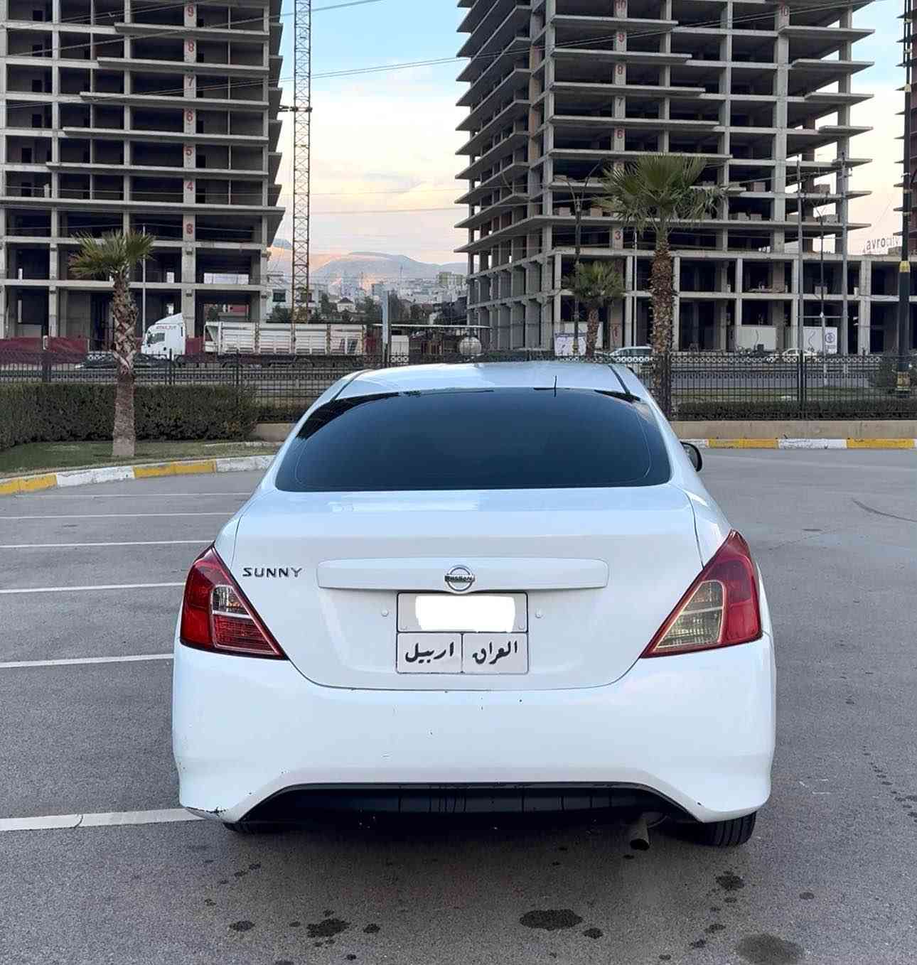 نيسان صنى 
مودئل ٢٠١٤
كئر وتوماتيك 
تخم تايرات جديد 
حداديه جديد 
كئر و محرك وضع شريكه 
سياره فقط تحويل 
0750 707 88 68
٣ مليون غرامات ينزل من سعر
سعر 88 ومجال 
واتس اب
*********** دهوك, العراق
