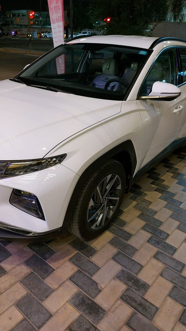 توسان 2023 رقم بغداددوليه فول قماره حديد ماشيه 40 مكفوله من الصبغ فقط بارد مكان واحد سعره 189$مكانه بغداد الكريعات للتواصل اتصل 
***********📞
