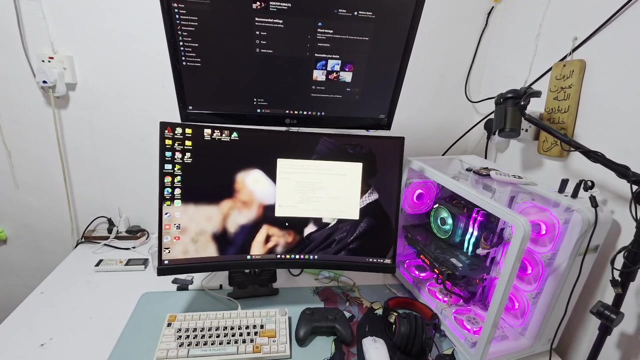 ياالله سلام عليكم سيت اب pc تجميعه كامله بدون اي نقص ومابيها اي مشكله للمراوس ب ايباد جيل جديد m4 m5  او ريد ماجك نوفا او bيع مليون ونص وبيها مجال
عنواني #البصرة
#المواصفات
كارت شاشه 2060s
معالج رايزن 7 3800x
رامات 32
هاردssd 500
#الملحقات
شاشة msi 2k 170 هيرتز
شاشة ثانوية LG 60هيرتز
كيبورد ماگنتك اتاك شارك 
سماعات ريد دراكون +هايبر اكس كلاود 2
جويستك كيم سير نوفا لايت
ويب كام
مايكرفون للبثوث مع ستاند
ستاند شاشات ثنائي هايدروليك
باقي تفاصيل تواصل واتساب او خاص
***********