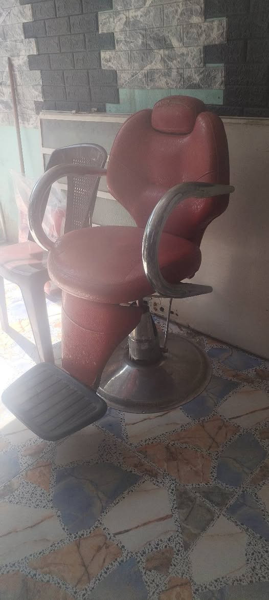كرسي حلاقة للبيع
السعر ١١٠وبي مجال
نظيف بس الجك مالو ملحوم


**إذا كنت صاحب هذا الإعلان وتريد حذفه لأي سبب، رجاءا أرسل رسالة إلى الدعم الفني**