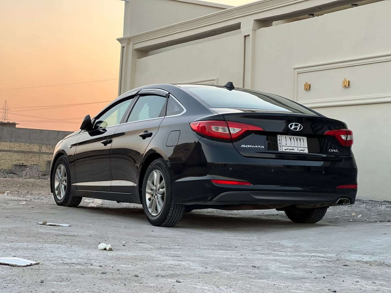 سلام عليكم سوناتا 2017 كفاله عامه من كلشي ضربه صبغ من كلشي محرك 2000 دوش سياره بيها مواصفات هواي سياره ما متعوبه رقم بصره بأسمي سياره جاهزه من كلشي ما ناقصها اي شي سعر 145 وبيها مجال مكاني بصره حي بغداد ***********
