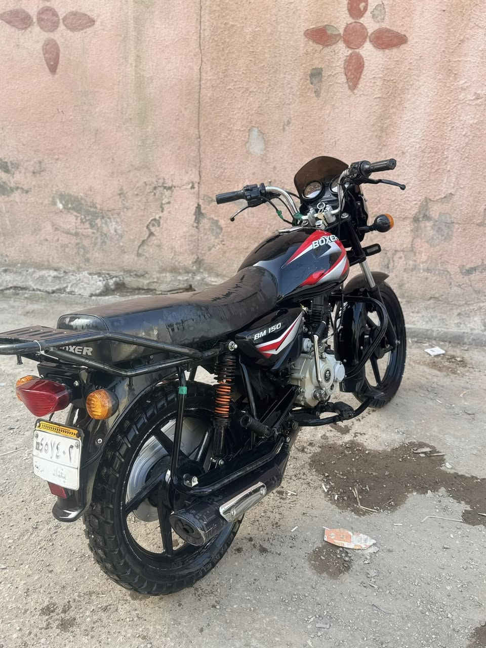 السلام عليكم دراجه بوكسر كلاسك مرقم بغداد بسمي مديل 2023 مكفوله من كلشي السعر 2200 وبيها مجال العنوان بغداد حي اور
رقم ***********
