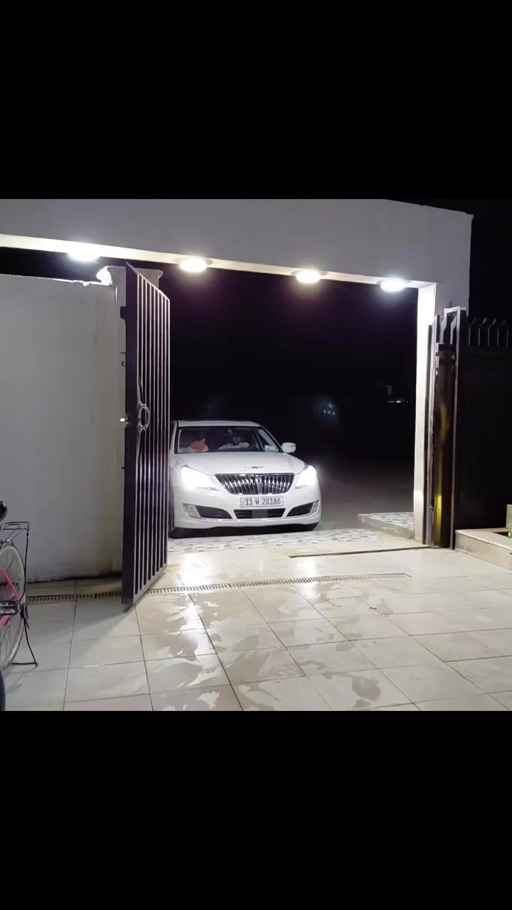 للمراوس بجي ٩٠ والفرق موجود 

ايكيوس ١٤ بأسمي فول الفول حساس أمامي وخلفي كامرات ٤كامرات أمامي وخلفي داتا شو بيبان شفط رادار تحديد مسار داخل أوف وايت جنطه شفط شتريد بيها ٣سرعات 
السياره ماشيه ١٥٥ الف ترايها مال ٢٠ امانه الله 
ماناقصه اي شي ترايها من البصره لاربيل والنضيف مبين 
المكان بابل ***********
