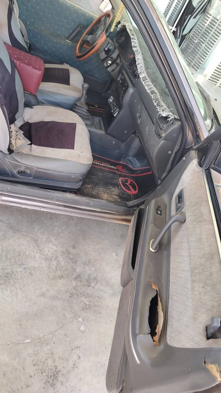 سلام عليكم مازده للبيع حجم ٦٠٠ وسته وعشرين  سياره حلوه  يعوزها شغلات خفايف منضومه زنون  كامله مشط ستيرن مال كصه تواير وره جديد  سياره حلوه بيع فقط نقدي لا مقدمه ولا من كاعهه السعر ٢٨ وبيه مجال  بيه نقدي نقدي فقط  اتصال ع رقم ***********
