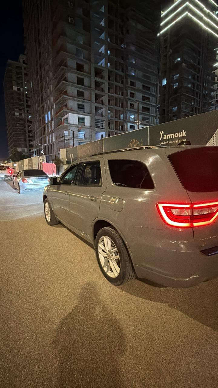 🇺🇸 للبيع: دوج دورانجو GT Plus 2023 وارد أمريكي
 • الموديل: 2023
 • اللون: سمنتي
 • الوارد: أمريكي 🇺🇸
 • الحالة: إكليين تايتل، بدون حادث، بدون إيرباك، بدون شواصي، بدون الغود
 • المواصفات:
 • فول مواصفات GT Plus
 • شاشة وسطية كبيرة
 • شيفتات ستيرن
 • تحكم بستيرن جهتين
 • بانوراما
 • بصمة وتشغيل عن بعد
 • رادار أمامي وخلفي
 • كراسي منفصلة ملكية
  .الصندوك شفط
وبعد هواي مواصفات… •
 • المحرك: 3600 
رقم بغداد
 • موقع السيارة: بغداد

📞 للتواصل والاستفسار: ***********
$34000السعر
