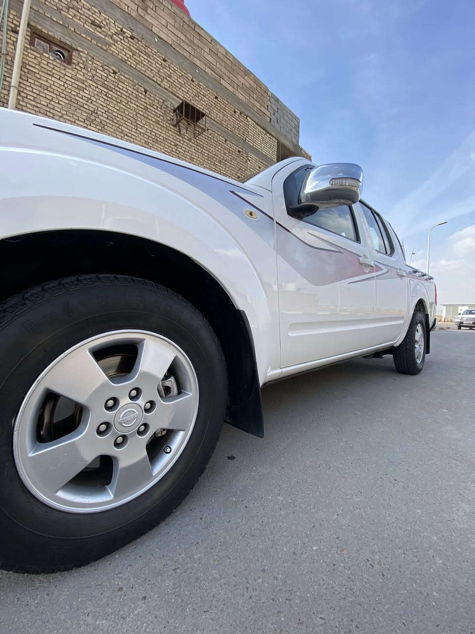 سلام عليكم نيفارا موديل 14 رقم انكليزي مكفوله كفاله عامه شبر صبغ فقط حداده طخم تاير تبريد سياره جاهزه الف ماذب عليه السعر 115مجال بصيط تليفون *********** الزبير الجاهزه
