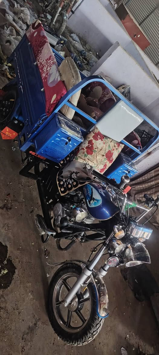 السلام عليكم ستوتة بترة اوراق معقب بصرة ترقم شرط    للبيع سعر 2450وبيهه مجال قليل حك الجية العنوان بصرة كرمة علي رقم ***********
