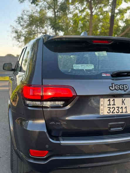 السلام عليكم
جيب بلاك توب 2017

فول مواصفات : فتحة سقف

تحكمات ستيرن شفتات ستيرن 

اطفاء المحرك ذاتي عند الوقوف 

كشنات جلد اسود / تدفئة

رادار جانبي تنبيه عند الاقتراب 

خزن ميموري كشنات كهرباء 

صندوك كهرباء تتحكم بي من يم السياق 

التنبيه عند الخروج من المسار 

سبيرهة بعدة منازل حتى العدة مالتة ممستخدمة 

كير محرك مكفولات السيارة 

الممشى85000 جديدة بمعنى الكلمة 

حادثهة بس بنيد بدون دواخل وبارد بسيط بالجاملغ

السعر 196 $  وبي مجال 

العنوان / بغداد - العامرية
***********
