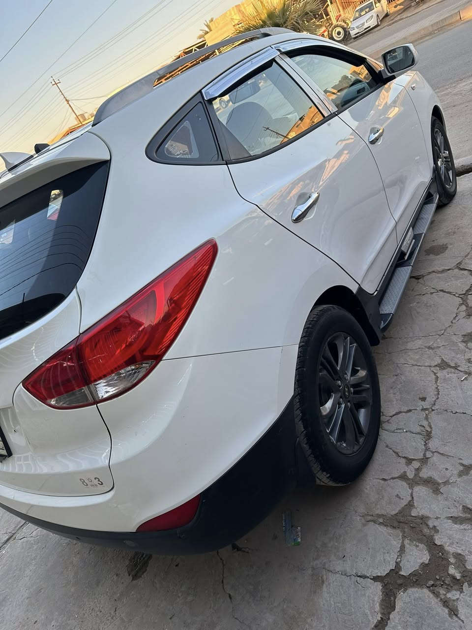 توسان ٢٠١٠ خليجي مكفوله من الصبغ فقط مكان واحد بارد گير محرك على وضع الشركه تحويل مباشر 
للاستفسار ***********
مكان سامراء
