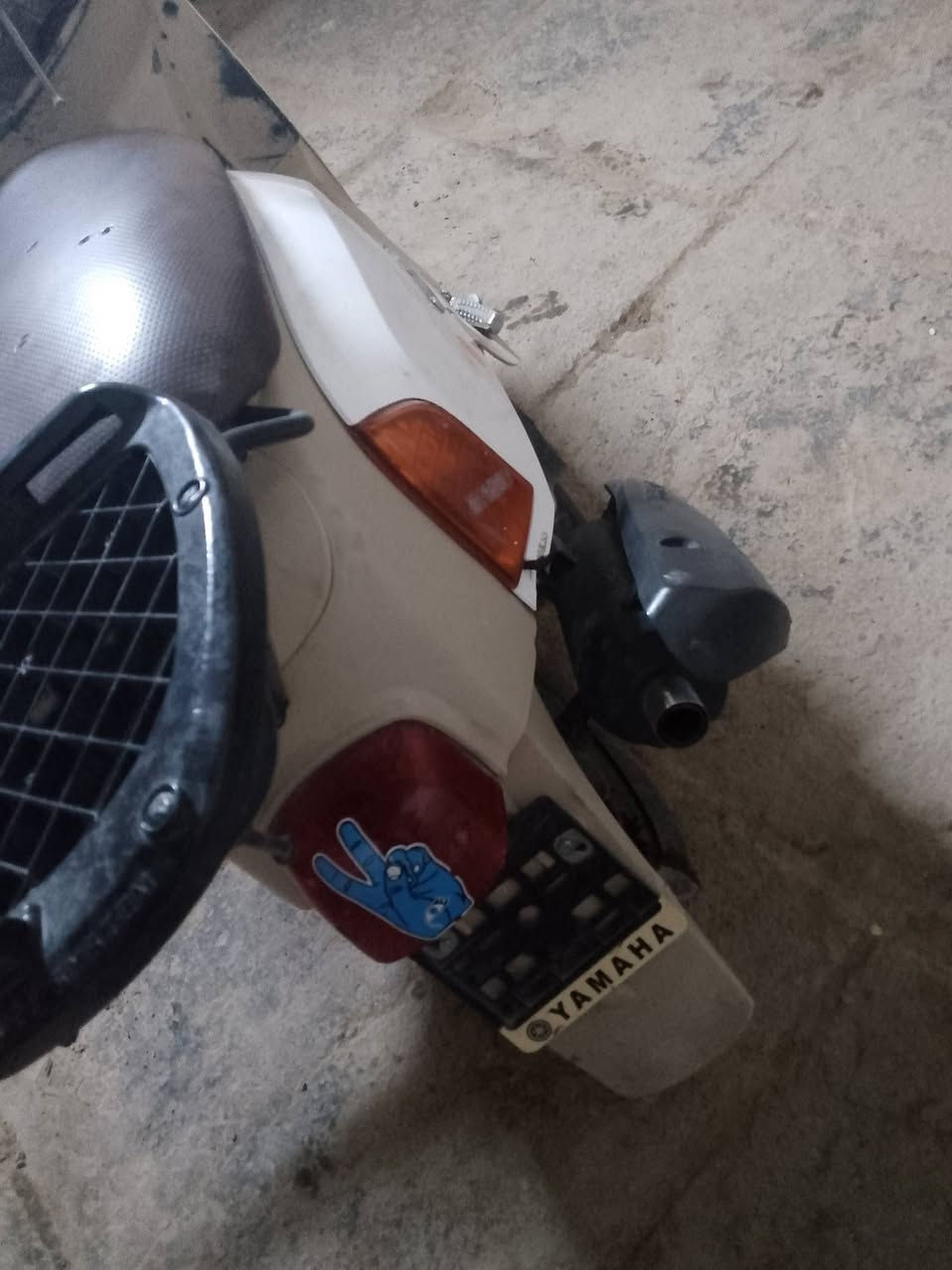 البيع بوليس ياباني جازه مكان كوت حي جوادين سعر 375 وبيه مجال رقم ***********
