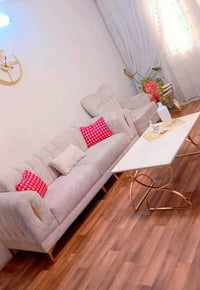 تخم تركي • ٨ مقاعد • التاجي المصابيح