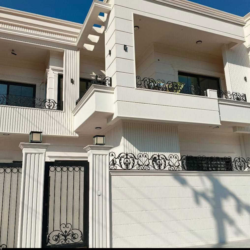 صباغ بيوت بسعر مناسب بيت 100 متر داخلي و خارجي190 الف الغرفه الواحده 25 الف معه تصليح  العمل كركوك اشتغل باليوميه شغل شررط ***********خارجي سعره 100 وتساب هم بيه
