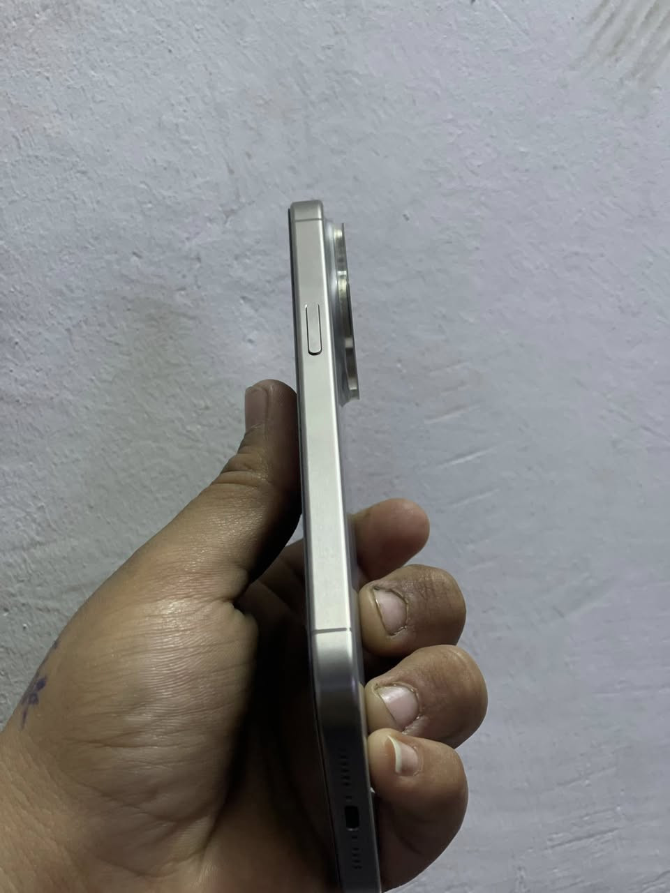 السلام عليكم

ايفون 15 برو ماكس 

ماستر نموذج M 

ذاكرة / 256

بطاريه / 89

الجهاز / بي نقط بل شاشه مماثر 

المكان / بغداد البياع

0775070341

السعر / 680


**إذا كنت صاحب هذا الإعلان وتريد حذفه لأي سبب، رجاءا أرسل رسالة إلى الدعم الفني**