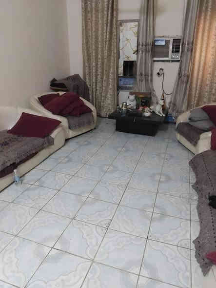 بيت تجاوز مساحه 200م غرفتين نوم وهول ومطبخ وحمام واستقبال وكراج وترك مخزن بيت صب   سعر 45بي مجال قليل زعفرانيه دور الاساتذه معهد خدمات رقم ***********واتساب
