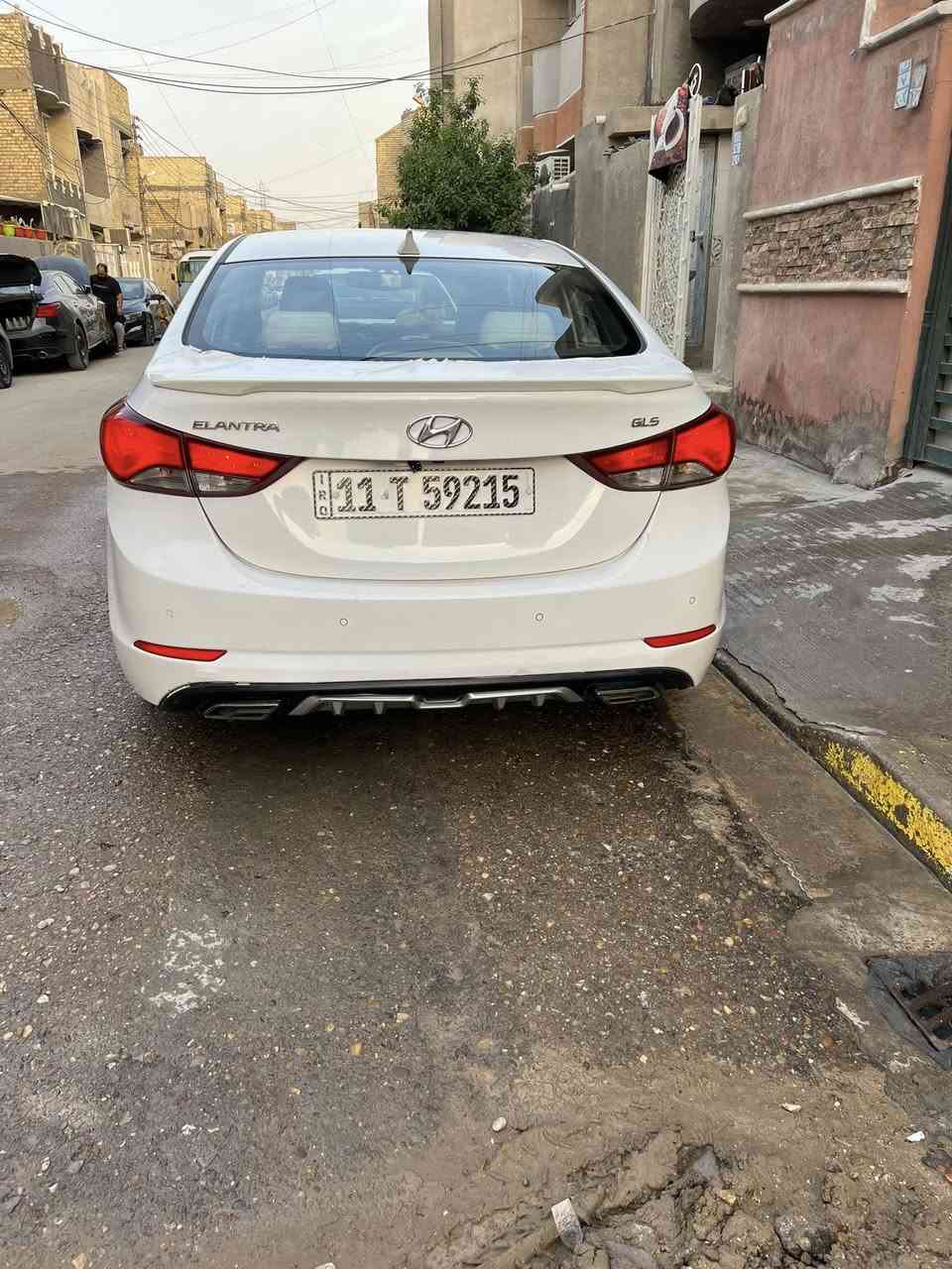 سلام عليكم النترا مديل ١٤شكل ال ١٦ فول واحد على واحد GLs لمتدد مكينه ١٨٠٠ مكفوله حته قبع ولفات ممفتوح كير مكفول حته لكيس ممفتوح مواصفاتها (فتحه +بصمه+بصمه أبواب+بصمه صندوك+يدات نيكل +مري شفط+تحكم جهتين+تبريد قطعتين+ثلاجه بلجكمجه+٥ويل كب+حساسات خلفيه وكامره + كأمره داش تصوير +منظومه زنون وبلاجكترات )تخم تاير جديد حداديه امامي خلفي خير من الله باتري جديد بيها صبغ باب السايق ودوسه وبارد بحافه البنيد والباقي موضح بلصور السياره بأسمي سنويه ل٢٨ تحويل ثاني يوم مكاني بغداد الشعب /سريدات  السعر السعر ١٢٥ الشراي يتصل ***********
