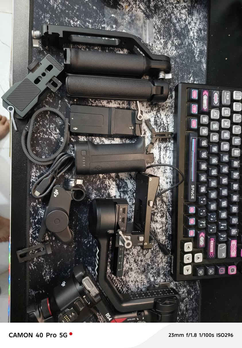 السلام عليكم كاميرا سوني 30 FX
عدسه 70.24 / ميكروفون دي جي أي ميني 
رونين 4 برو فقط كل المعدات نظيفه 100% 
للبيع اي استفسار على رقم 7832853941


**إذا كنت صاحب هذا الإعلان وتريد حذفه لأي سبب، رجاءا أرسل رسالة إلى الدعم الفني**