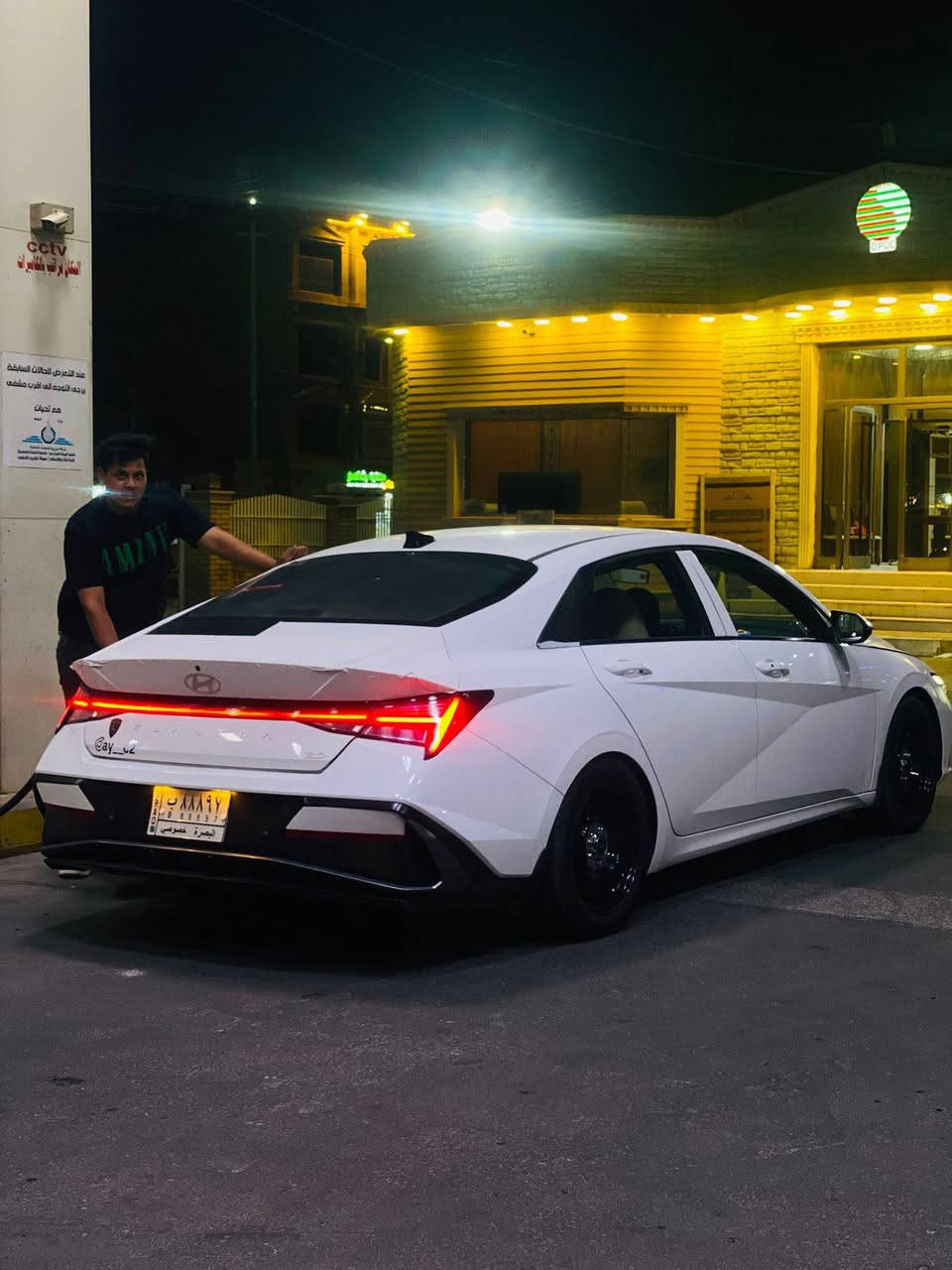 للبيع النتره 24 خليجي ماشيه 52الف حادثه مرفق مع صور ابيع ع حدث سعر خاص ***********متوفر واتساب
