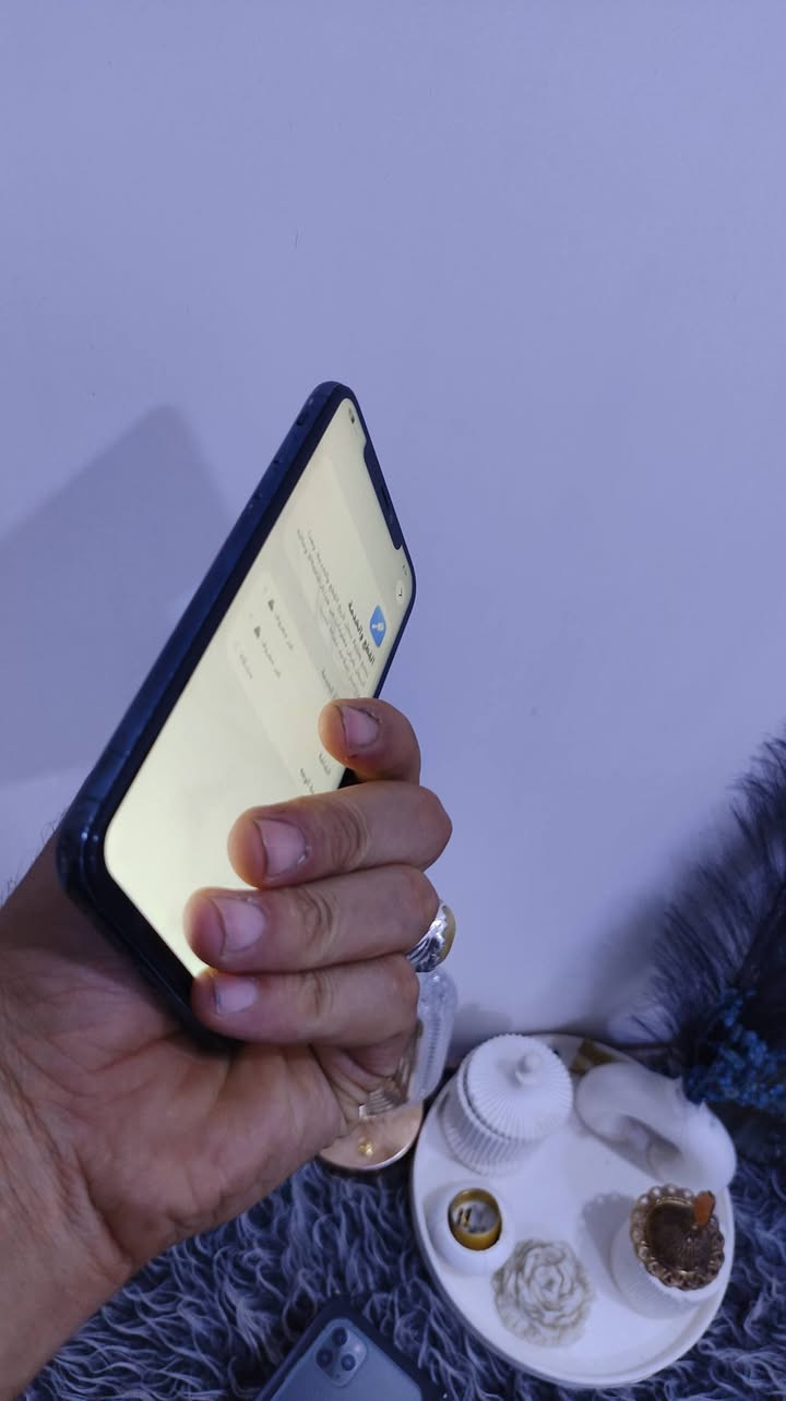 ايفون 11برو ماكس دبل شريحة ضمان سبوع مبدل شاشة وبطارية شرط شاشة وبطارية وكالة اصليات ملحقات كارتون وكيبل  كل التفاصيل بالصور السعر 275 او مرواس بجهاز اندرويد.


**إذا كنت صاحب هذا الإعلان وتريد حذفه لأي سبب، رجاءا أرسل رسالة إلى الدعم الفني**