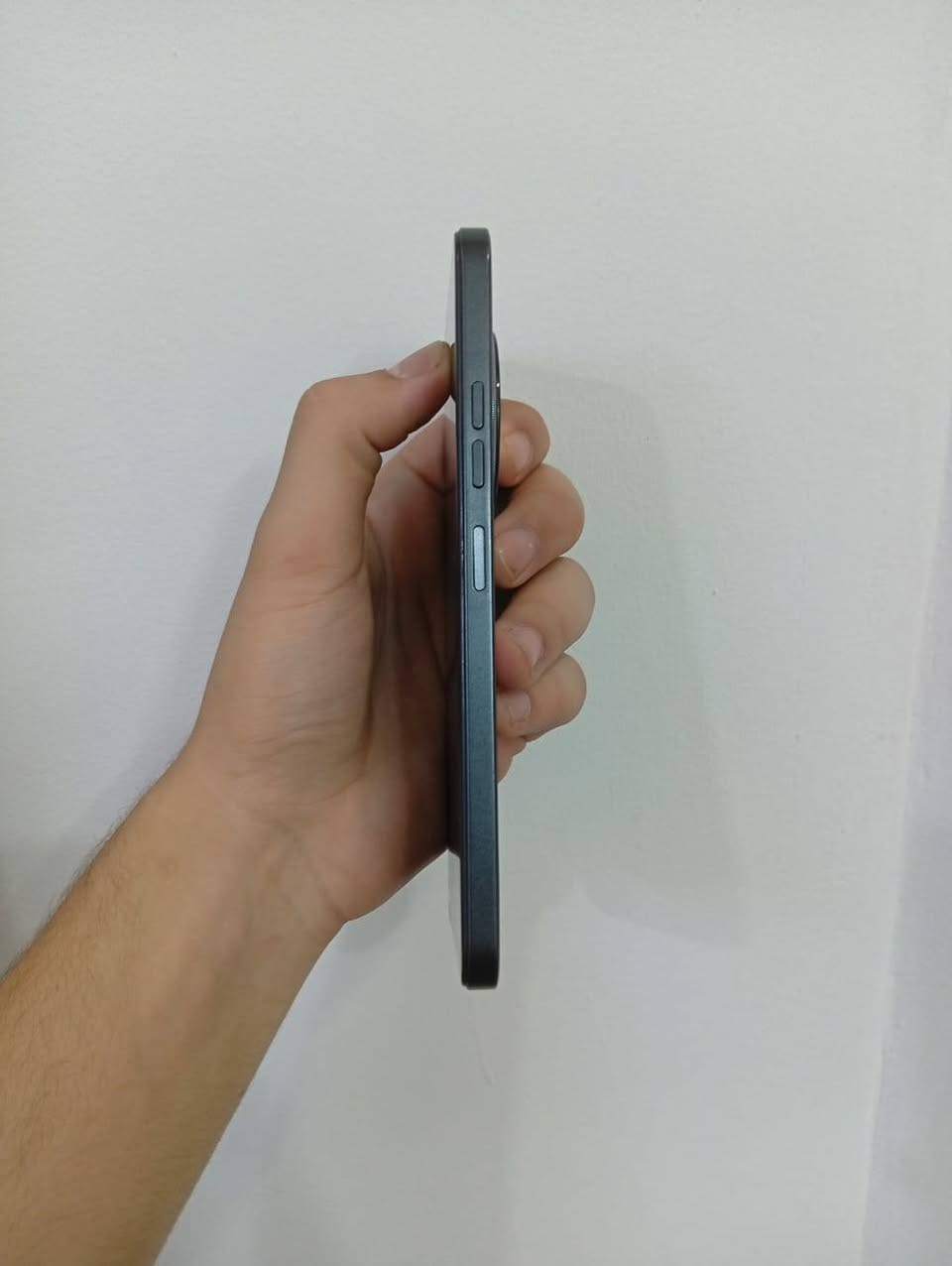 موبايل للبيع تكنو سبارك30
الذاكرة256 
الرام16
البطارية5000
الكاميرا50MP
120Hz
دبل شريحة 
مستخدم قليل زلغ مابي 
مع الملحقات 
السعر225 بي مجال 
واتساب: ***********
