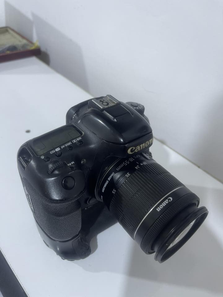 7D مارك تو كانون بسعر 475 و بيها مجال شوي
واتساب ***********
