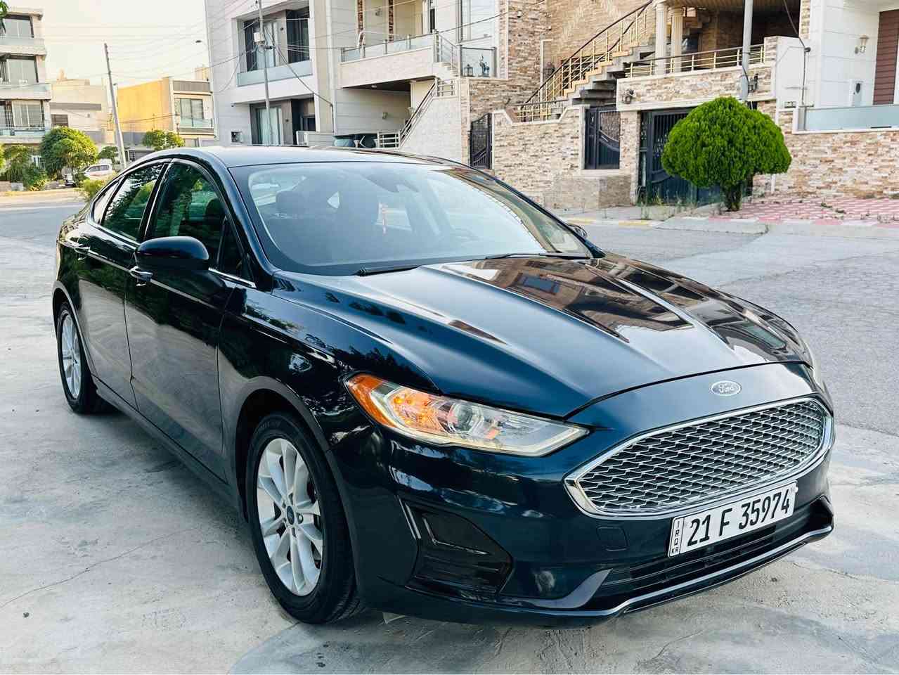 فورد فیوشن
2020 SE
رادارى بيشه وه
رادارى ئاوينه
كوشن كاره با
سى شاشه و شاشه كَه وره
1.5 turbo
كير مه كينه كاره باى به شه رت 
به س بونيدى بوياخه بی ناو گرتن دوو پەلە سارد
سعری ١٠٢$
*********** Singapore
