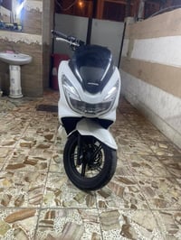 دراجه بي سي اكس جيل ثاني ياباني حجم المكينه 150 الدراجه كامله ما بيها ...