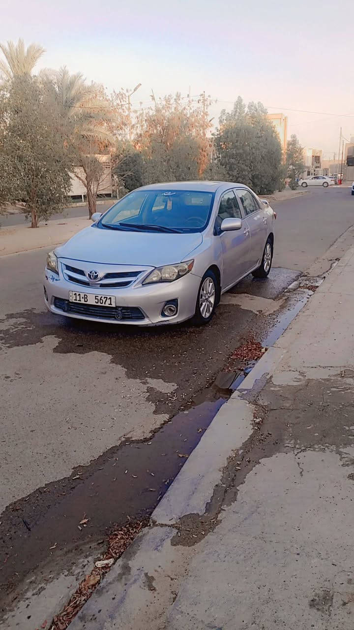 كورلا 9 بيها طخه بسيطه بدون دواخل محرك كير صدر تبريد السياره مال جناي ماناقصها شي ب85 وبيها مجال بسيط *********** مكاني فلوجه

