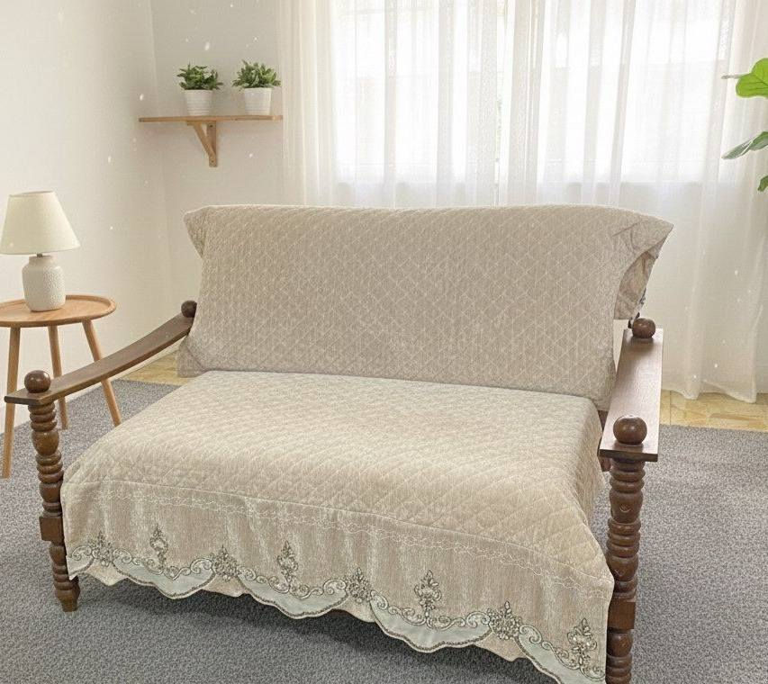 تخم قنفات 8 مقاعد واسعه صاج قوي جداً
الكبيرة 4 مقاعد والوسط 2 وكراسي عدد 2 مع غطاء تخم

التخم اخذته ب 650 
أبيعة ب 400 بي مجال

العنوان بغداد حي الجهاد 
رقم موجود واتساب
***********
