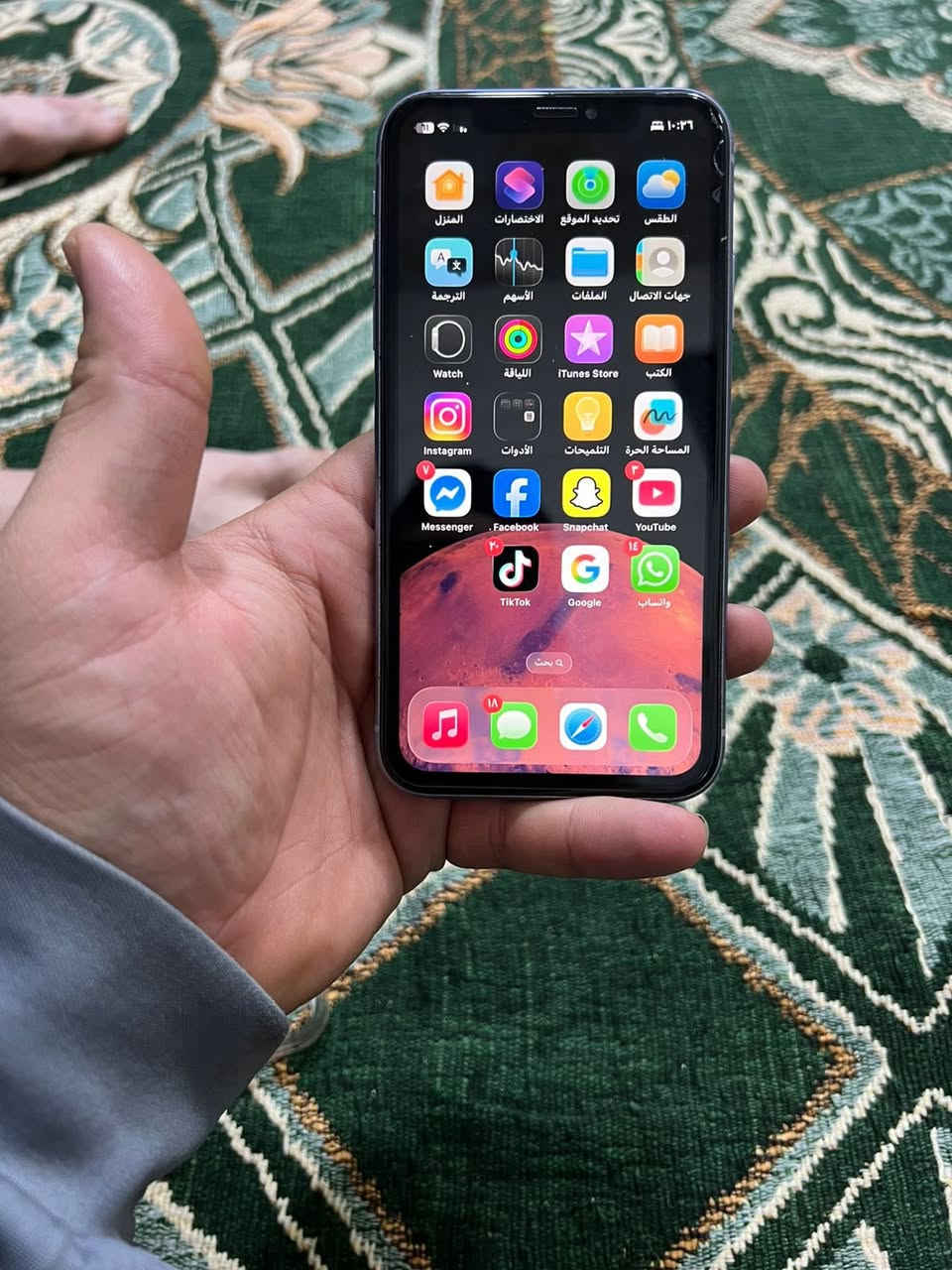 السلام عليكم ايفون١١ عادي جهاز نضيف مبدل فقط شاشه بطاريه ٨٢ بلاد السعر190 وبي مجال او مراوس ب١١ برو ماكس *********** المكان النجف شارع المطار
