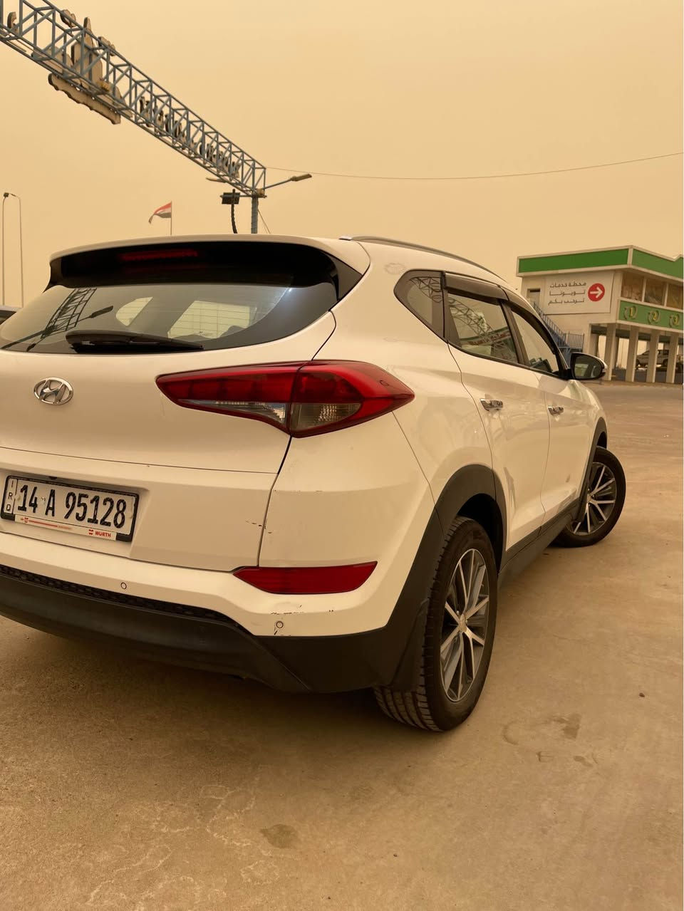 سيارة Hyundai Tucson موديل 2017

البدي مكفول بالكامل وخالٍ من أي ضرر.
جميع الأجزاء الداخلية أصلية ومكفولة، باستثناء المكينة مجفّتة وهي بحالة جيدة جدًا.
الممشى حوالي 110 ألف كم.
السيارة جاهزة وكاملة من جميع النواحي.

المواصفات:

* محرك 2000cc بنزين
* دفع أمامي (FWD)
* حساسات خلفية
* كاميرا خلفية
* إضاءة LED DRL أمامية
* أوضاع قيادة ECO / Sport

سيارة مرتبة واستعمال نظيف.

السعر : 175 ورقة البصرة, العراق


**إذا كنت صاحب هذا الإعلان وتريد حذفه لأي سبب، رجاءا أرسل رسالة إلى الدعم الفني**