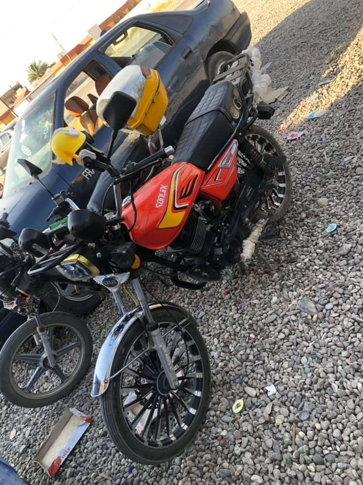 سونيك موديل ٢٥ ضاقطه وزنجيل محرك ٢٠٠ السعر ٧٥٠ مكاني بيجي ***********
