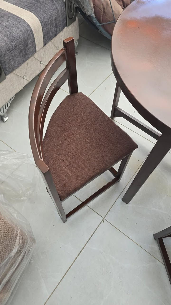 ميز طعام و٤ كراسي  سعر ٩٠ الف


**إذا كنت صاحب هذا الإعلان وتريد حذفه لأي سبب، رجاءا أرسل رسالة إلى الدعم الفني**