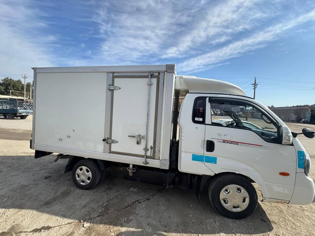 السلام عليكم 
كيا براد 2015 للبيع محرك 3000مسكر باسمي والتحويل ثاني يوم والرقم بغداد انكليزي 
السعر 150$ او الاتصال ***********
