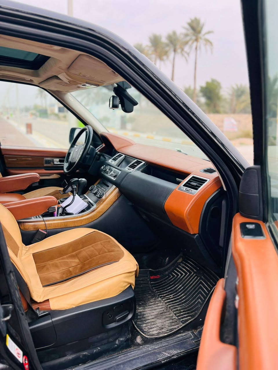 بيع سريع بيع سريع  جوة السوك
محتاج وريد ابيع

رانج روفر مو ديل 2010 السيارة جديدة  بيهة صبغ  قطعة ونص بدون حادث السيارة جاهزة لل اخير ما بيهة اي نقص 

كفالة مكفولة مابيهة اي نقص رقم بغداد  تحويل مباشر 

السعر ٩٥ وبيهة مجال وبلاش سعرهة  بل عافيه على الياخذهة

السعر 95 وبيهة مجال

العنوان ديالى بعقوبة

لل استفسار ***********
