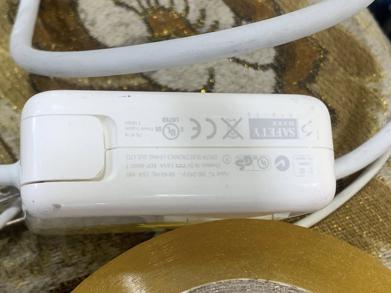 شاحنه البتوب اصليه ابل سعرهه35
***********
