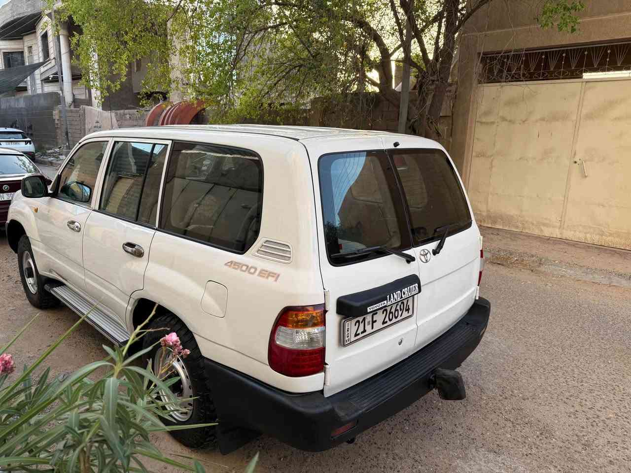 لاندكروز مونيكا سلك 
2005اصل
مكفوله ضربه وكص وكلبه 
فقط مكانات صبغ..سونار موجود سنويه مامنتهيه شغال كلشي بيها 
المكان البصره 
السعر 175..
مبايل *********** البصرة, العراق
