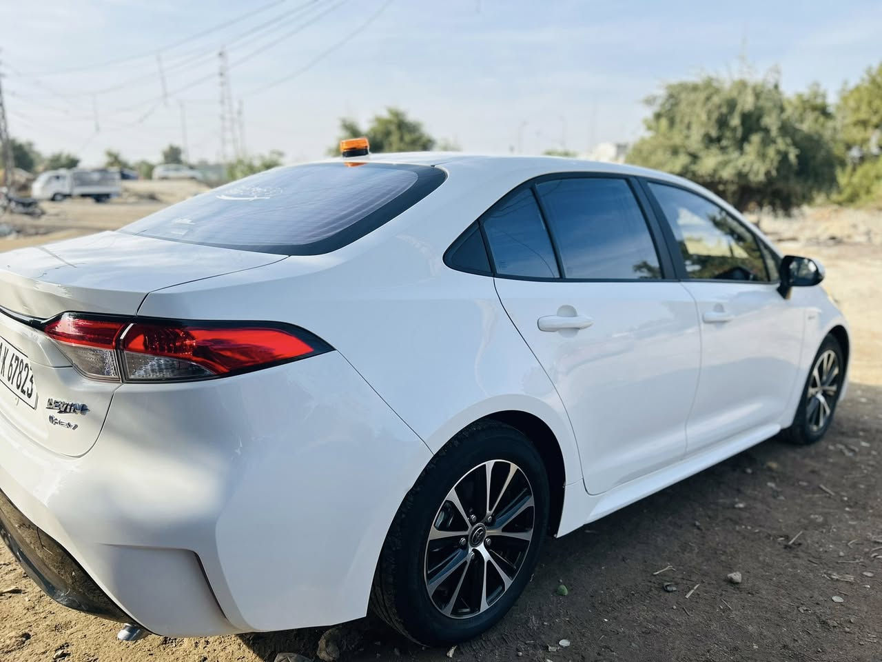 متوفرة 🚘 كورلا هايبرد 2025 الشكل الامريكي
COROLLA HEV 2025 🚘

📜 المواصفات 👇
🚘 خليجي 
🚘 5000 كيلو متر
🚘 الموديل 2025
🚘 سعة المحرك 1,8L
🚘 مرتبط بناقل حركة أوتوماتيكي 
🚘 عدد AIR BAG 8
🚘 سلايد رووف
🚘 لايت زينون + LED
🚘 حجم الاطار 205/55R16 
🚘 ويل كب 16
🚘 مفتاح التشغيل بصمة
🚘 دشبول ديجيتال 
🚘 شاشة اصلية
🚘 كاميرا 
🚘 المقاعد مخمل اسود
🚘 مثبت السرعة Cruise
🚘 تحديد المسار
🚘 المودات والأوامر الصوتية
🚘 فحص أنظمة السيارة 
🚘 حساسات ضغط اطارات 
🚘 تبريد شاشة
🚘 قطعتين تبريد
🚘 هاند بريك بصمة
🚘 نظام مانع الانزلاق 
🚘ا ISOFIX    ايزو فكس
🚘 اوتو هولد Auto Hold 
🚘 اشارة في المرايا الجانبية
🚘 مخرج منفذ الطاقة
🚘 ا  Bluetooth 

📍 العنوان الديوانية المركز

💵 السعر 160 ورقة وبيها مجال جداً بسيط.  
ـــــــــــــــــــــــــــــــــــــــــــــ

📳  *********** سيد علي:
