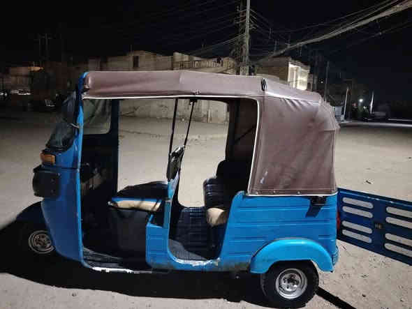 السلام عليكم تكتك البيع عشرين شهر 12 مرقم سعر 5 ومتين وبيهه مجال اتصل على الرقم ***********
