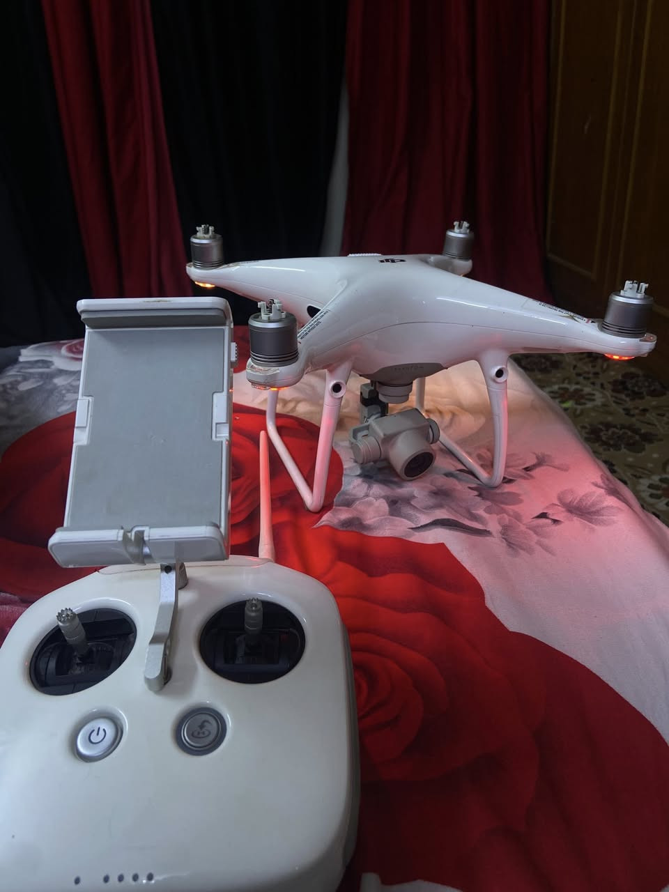 سلام عليكم درون لبيع سعر خاص *********** واتساب
