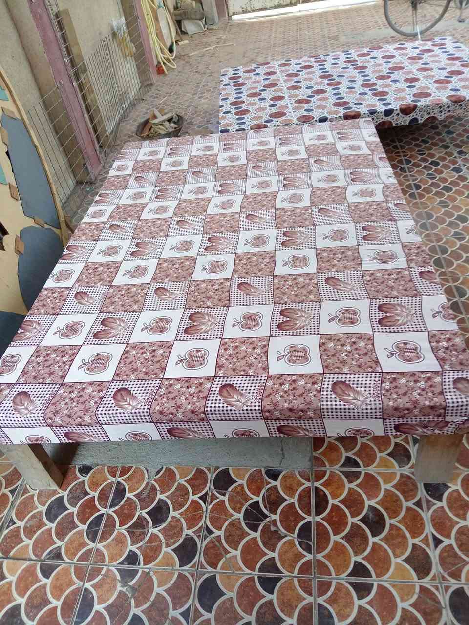 اللهم صلي ع محمد وال محمد 
تخت مستعمل عدد اثنين
السعر ٥٠ الواحد وبيه مجال 
العنوان سدة الهندية منطقة العلكاية قرب مدرسة الارتقأء الاهلية
واتساب ***********
