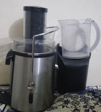 خلاط عصارة • ألماني • بلكارتونه