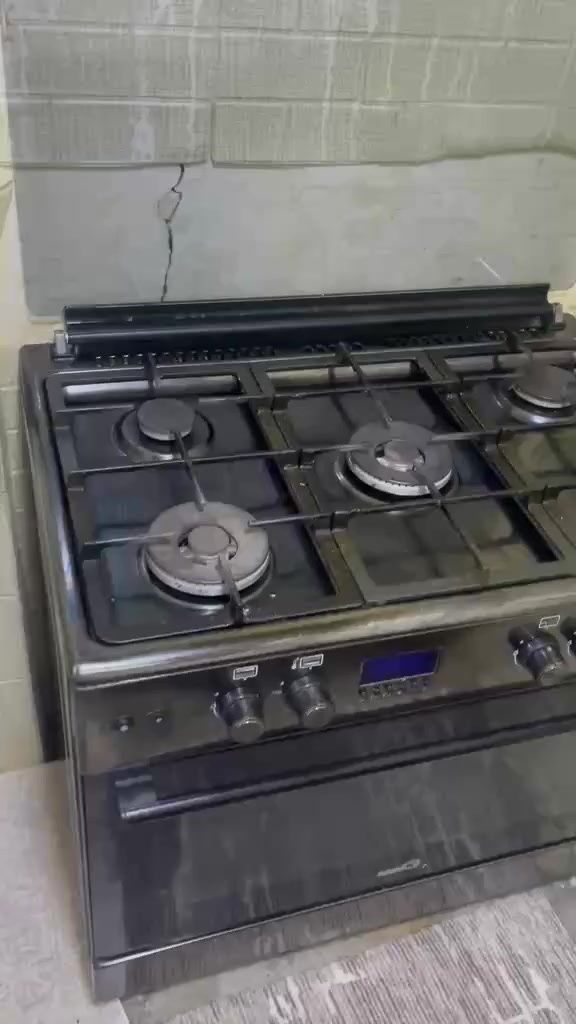 السلام عليكم عندي للبيع طباخ اخو الجديد ومجمدة مستعملة للبيع الشراي يراسلني على الخاص


**إذا كنت صاحب هذا الإعلان وتريد حذفه لأي سبب، رجاءا أرسل رسالة إلى الدعم الفني**