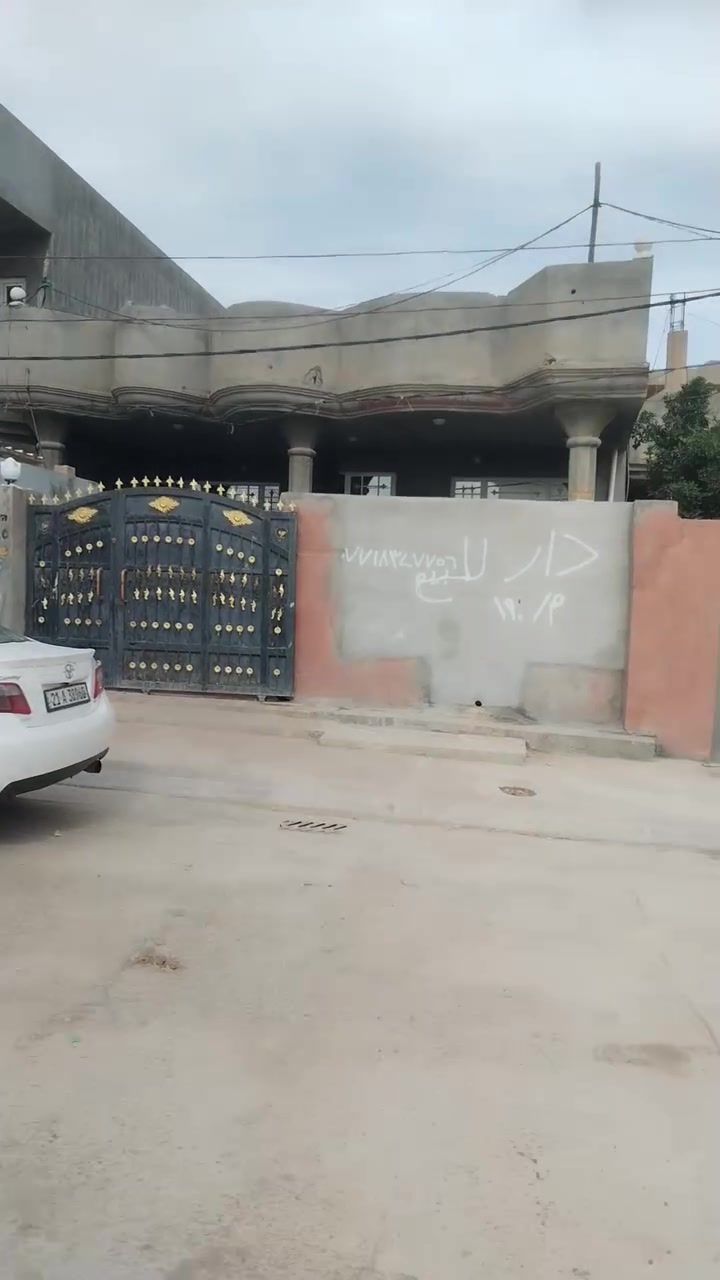 سلام عليكم ورحمة الله وبركاته
دار للبيع واجه ٩ ونزال ٢١ يعني ١٩٠ متر عندك بعد متر كدام البيت
موقع البيت حي السلام اي استفسار على رقم ***********وتساب
