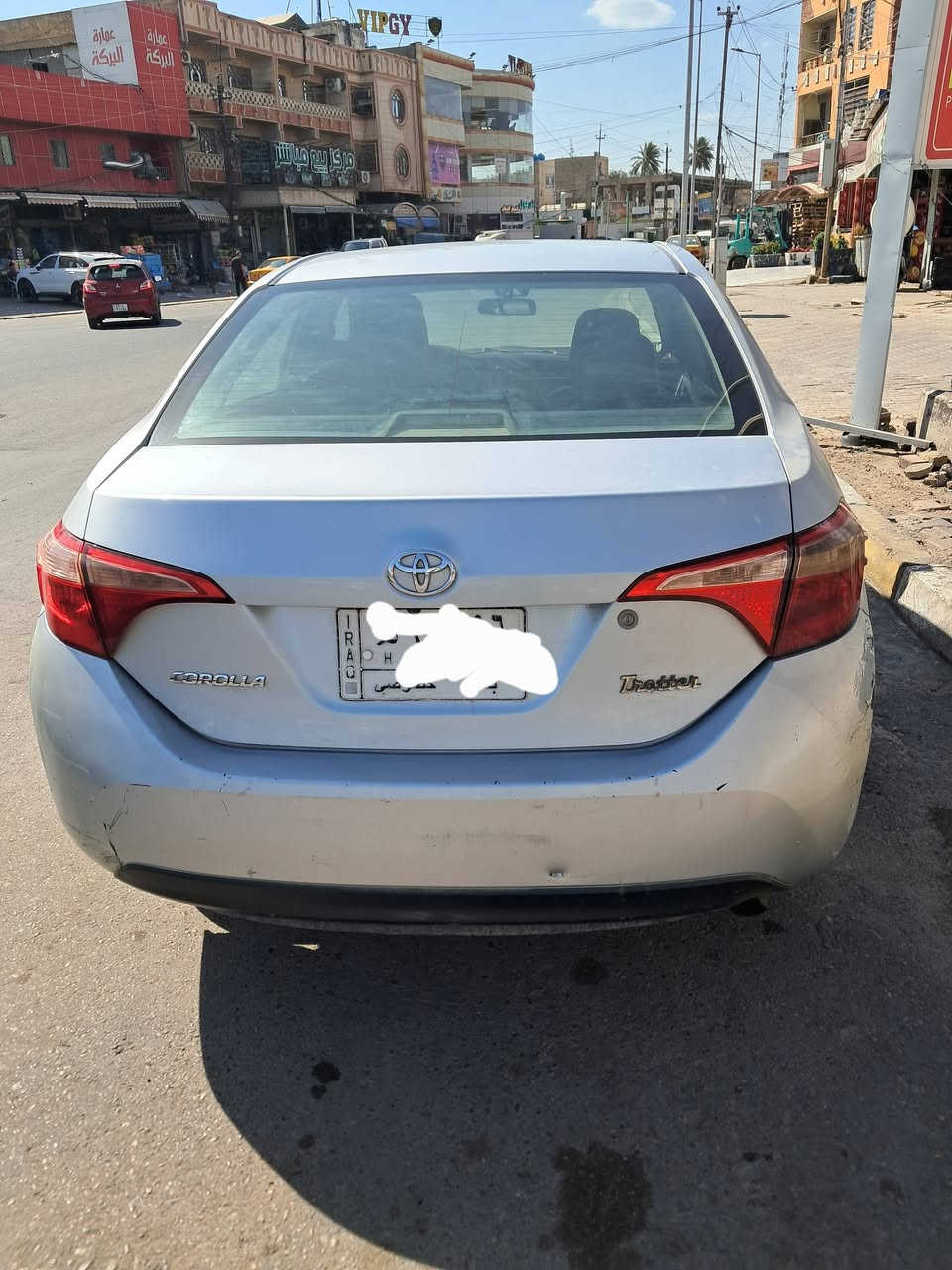 كورلا ١٩١٨ أمريكي حادثها بنيد أربع أصابع والجاملخ الأيمن الخلفي شي بسيط بيها جراد ال  بنيد بيها شخوط وطخات بسيطة السعر ١٠٠ وبيها مجال بسيط اتصل على ***********
