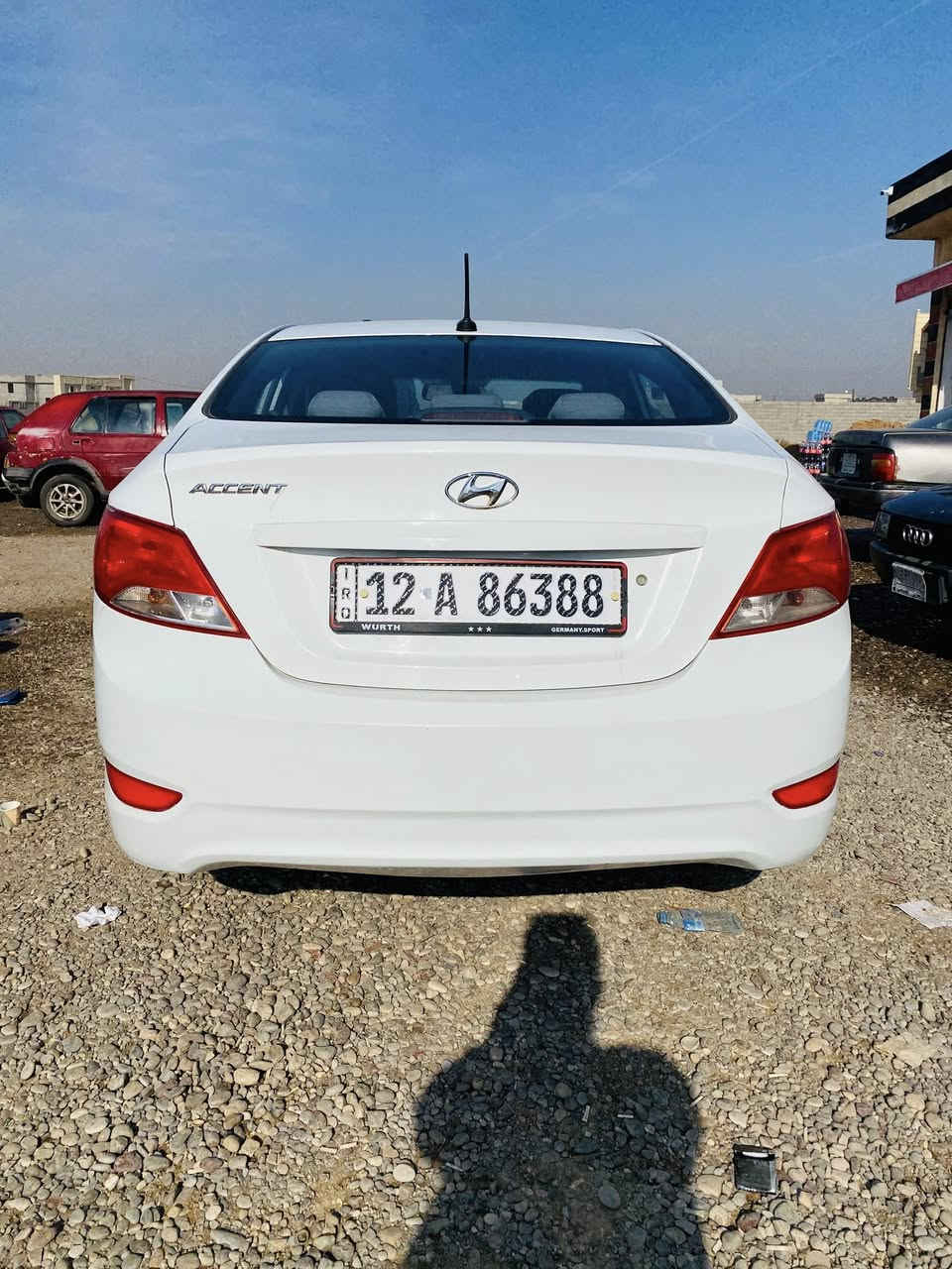 اكسنت موديل2016 رقم نينوى دولي 
صبغ جاملق وباب 
مكينة16 سيارة ماشية113
سيارة جديدة جديدة
عنوان السيارة موصل كيارة 
سعر108بي مجال شي قليل***********
