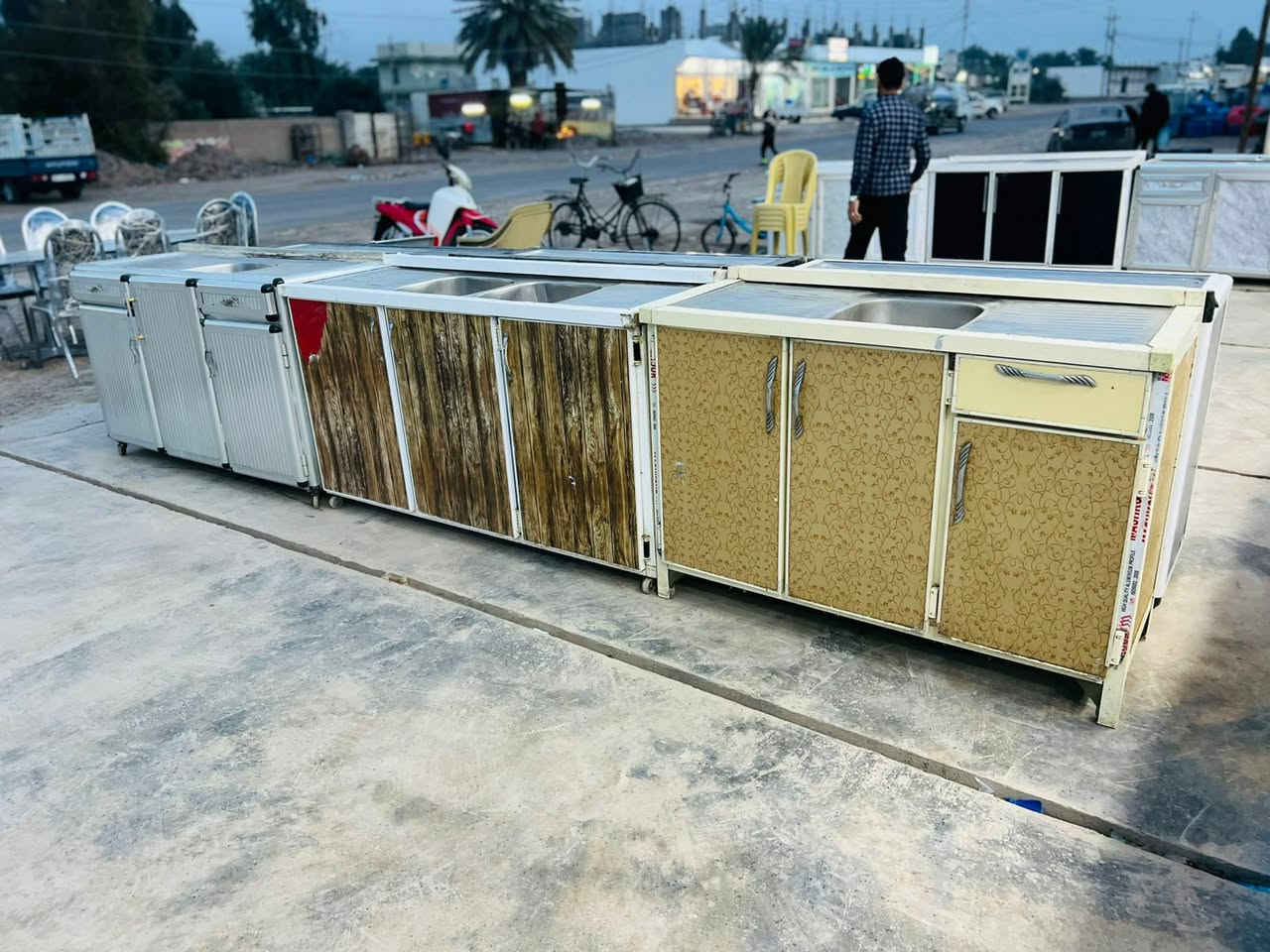 بمناسبه قدوم شهر رمضان المبارك يعلن معرض العبيدي  للبيع اثاث جديد ومستعمل عن وصول وجبه جديده  من اثاث   كاونترات بكل اللوان تخومه بكل اللوان زوالي كل ماتحتاجونه العنوان الضلوعيه الاتصال ***********
