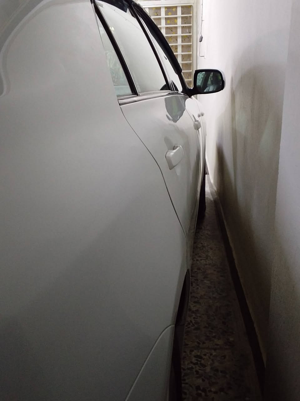 سلام عليكم كورلا موديل 2011 خليجي بااسمي سياره جاهزة من كلشي محرك 1800 داخل سياره صاج داخل سياره كله مدوشم بالكامل رقمه سياره بغداد الإنكليزي سعره سياره 130$وابيه مجال مكاني بغداد ***********
