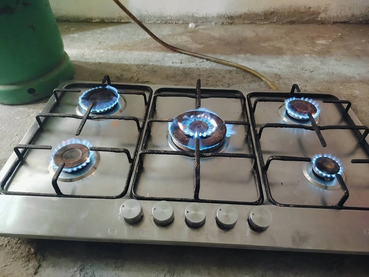 بيع مستعجل سعر 30 عنوان كراج شمال ***********
