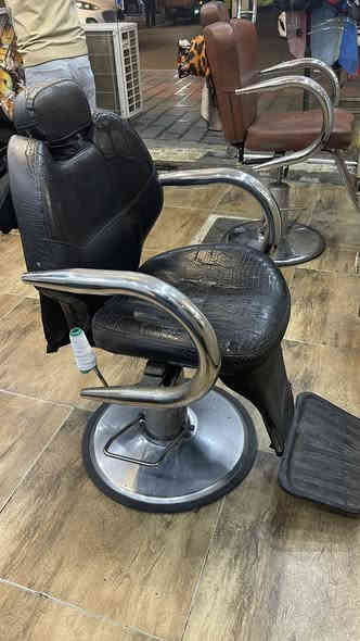 كراسي عدد ٤ للبيع بغدادالطوبجي
***********
