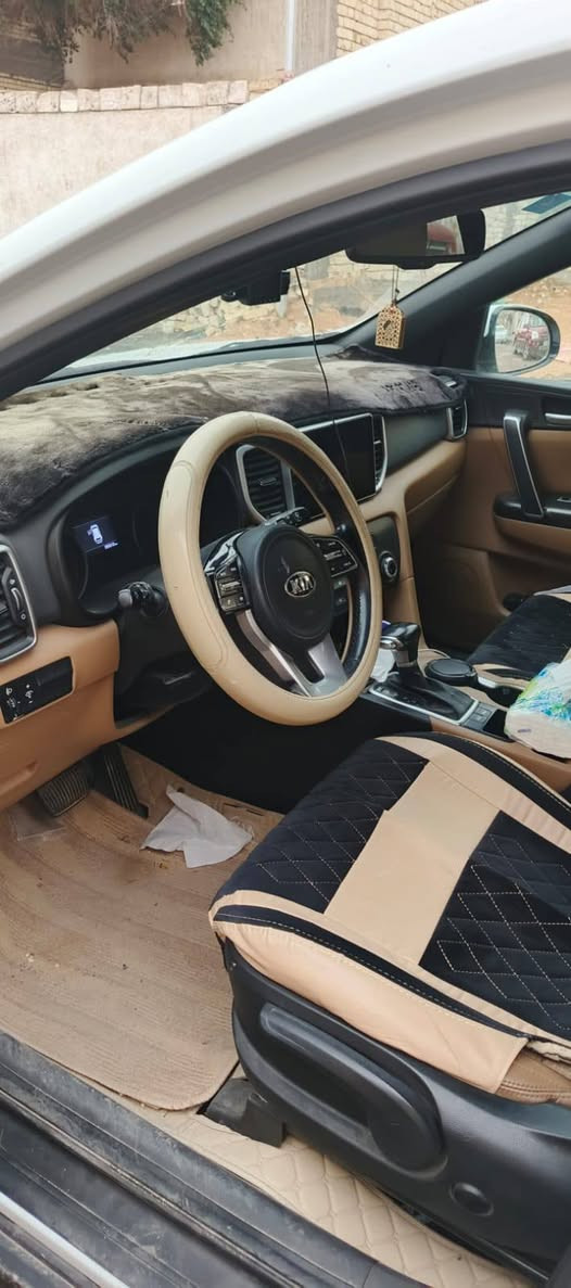 سبورتنج ٢٠٢٠ خليجي محرك ٢٠٠ شاشه كاميرا حساس امامي خلفي رقم بغداد باسمي ماشيه ١٥٥ الف كيلو بيه شبر بارد باب خلفي جاهزه من كل النواحي مكاني كربلاء السعر ٢٠٠ للاتصال ***********
